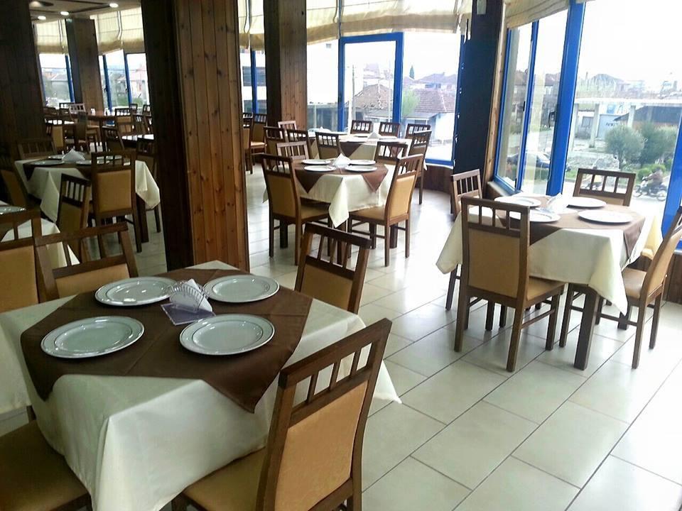 Hotel Ambasador Bahçallëk Esterno foto