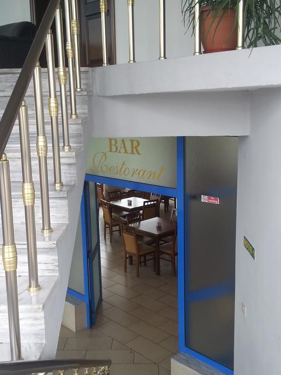 Hotel Ambasador Bahçallëk Esterno foto